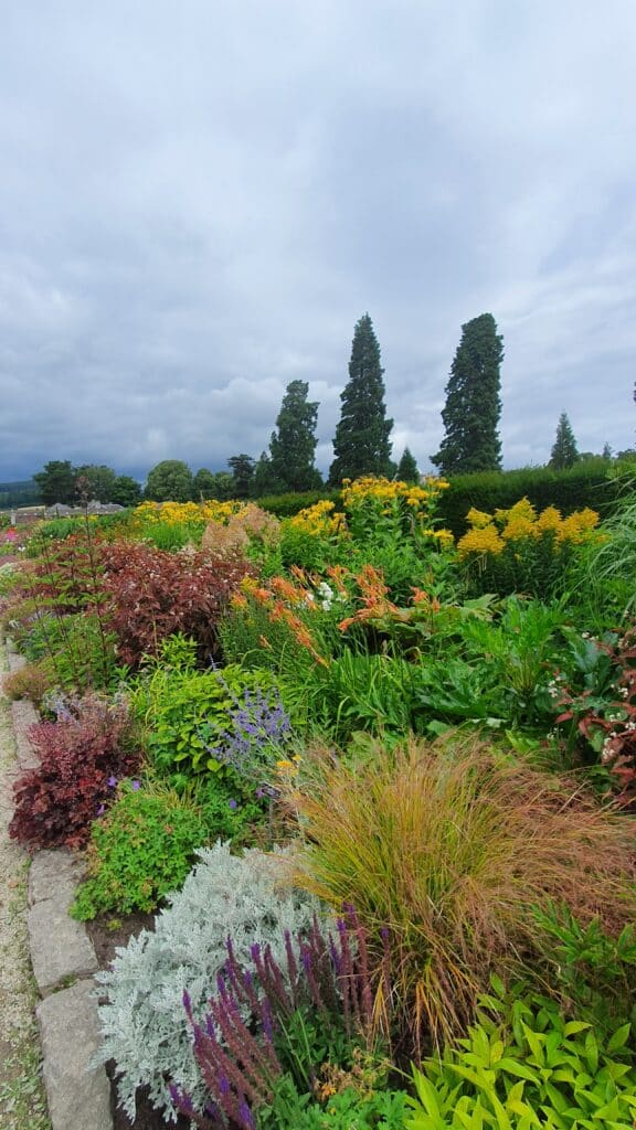 Les jardins de Powerscourt Estate dans le Comté de Wicklow en Irlande